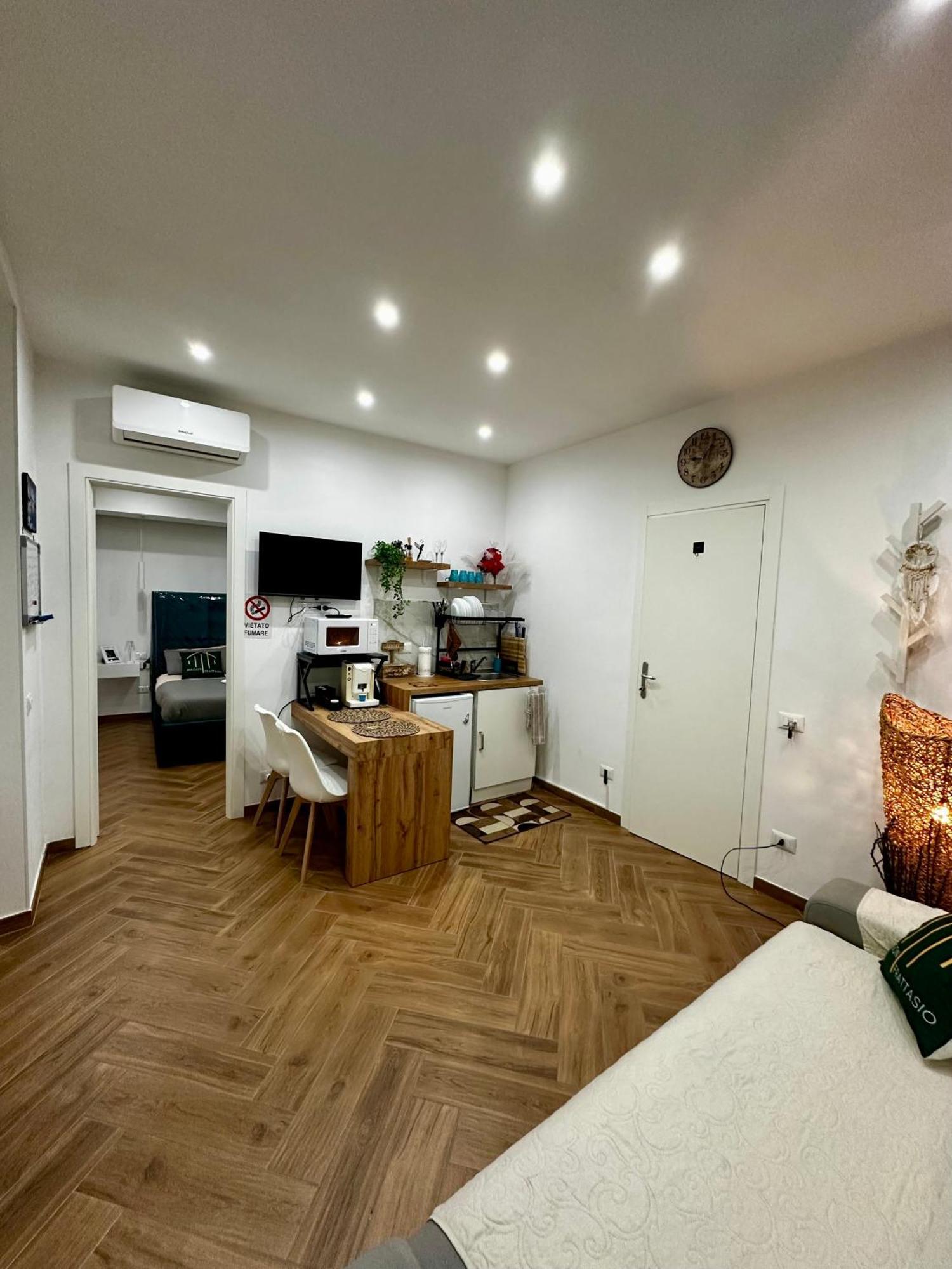 Maison Frattasio Napoli Bagian luar foto